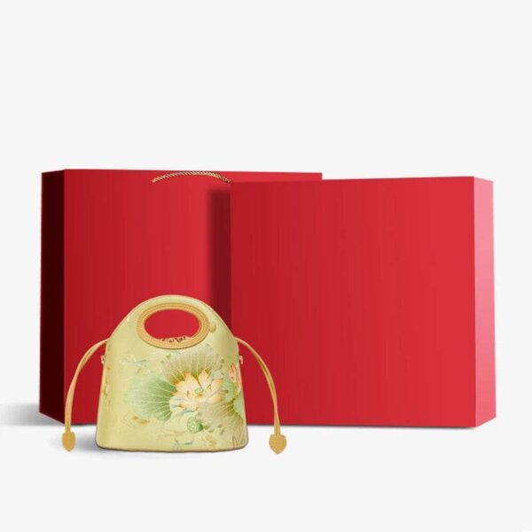 06_Printed_Jacquard_Lotus_Green_Drawstring_Bucket_Bag_LD120670 06_Printed_Jacquard_Lotus_Green_Drawstring_Bucket_Bag_LD120670