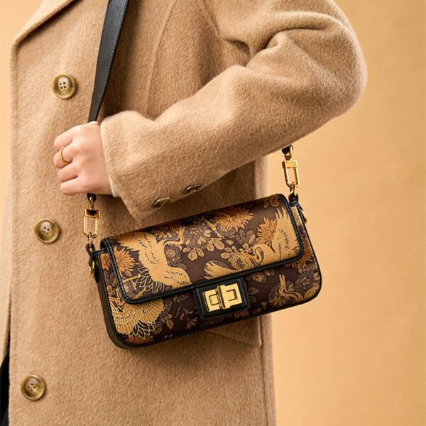 1_祥雲舎_シルクヴィンテージ_鶴柄_ショルダーバッグ_YS120648 1_Xiangyunsha_Silk_Vintage_Crane_Print_Shoulder_Bag_YS120648