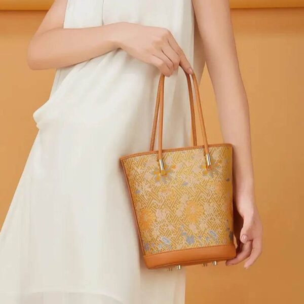 2Song_Brocade_Mulberry_Silk_Tote_Bucket_Bag_P120636 2Song_Brocade_Mulberry_Silk_Tote_Bucket_Bag_P120636