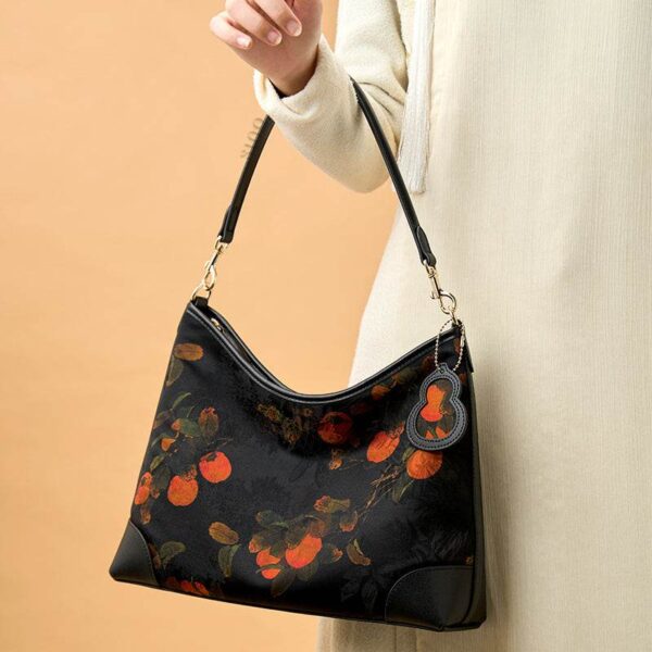 2_祥雲舎_シルク_レザー_プリント_柿_ショルダーバッグ_YS220679 2_Xiangyunsha_Silk_Leather_Printed_Persimmon_Shoulder_Bag_YS220679
