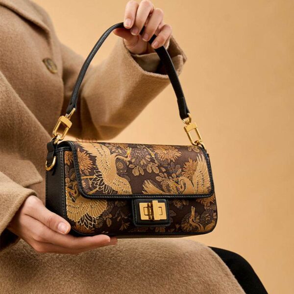 2_祥雲舎_シルクヴィンテージ_鶴柄_ショルダーバッグ_YS120648 2_Xiangyunsha_Silk_Vintage_Crane_Print_Shoulder_Bag_YS120648