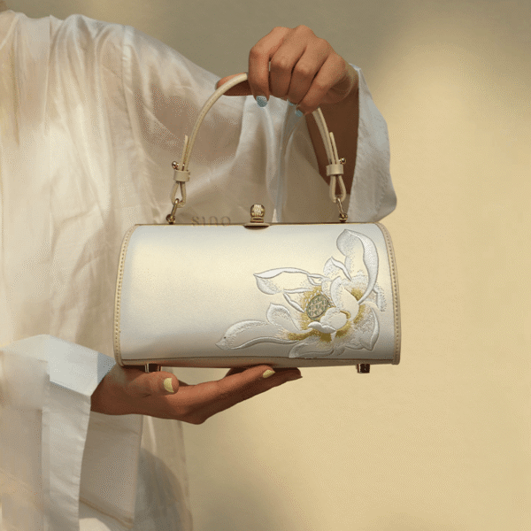 3_Embroidery_Leather_White_Shoulder_Bag_Lotus_Elegant_Handbag_P120312 3_Embroidery_Leather_White_Shoulder_Bag_Lotus_Elegant_Handbag_P120312
