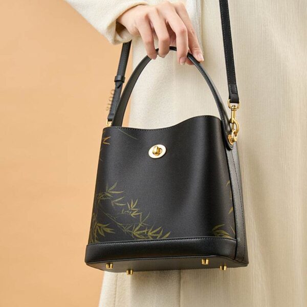 3_祥雲舎_シルク_バンブープリント_クロスボディ_バケットバッグ_YS120757 3_Xiangyunsha_Silk_Bamboo_Print_Crossbody_Bucket_Bag_YS120757