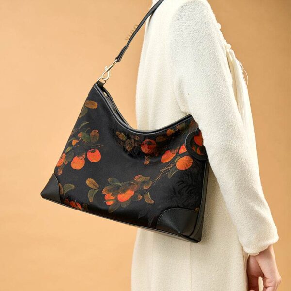 3_祥雲舎_シルク_レザー_プリント_柿_ショルダーバッグ_YS220679 3_Xiangyunsha_Silk_Leather_Printed_Persimmon_Shoulder_Bag_YS220679