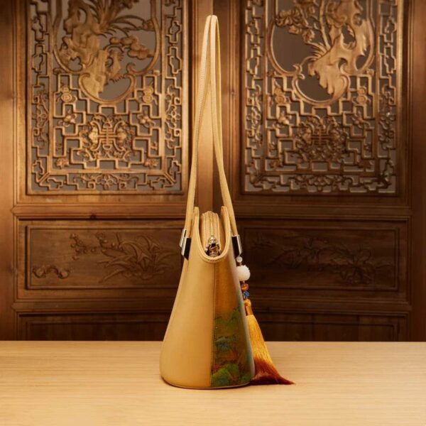 桑の木_シルク_手作り_トートバッグ_中国文化_絵画_プリント20240831165423 A_Thousand_Li_of_Rivers_and_Mountains_Mulberry_Silk_Handcrafted_Tote_Bag_SinoCultural_Chinese_Painting_Print20240831165423