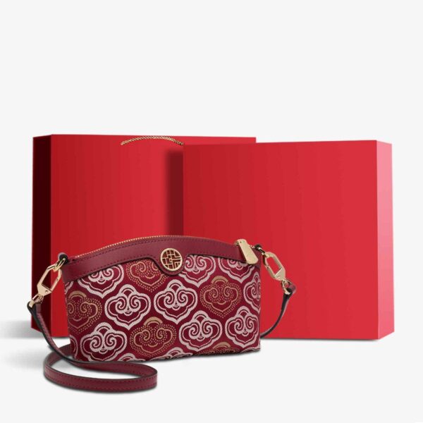 刺繍_レザー_クラッチバッグ_雲_中文2472205 Embroidery_Leather_Clutch_Bag_Auspicious_Clouds_-_SinoCultural-2472205