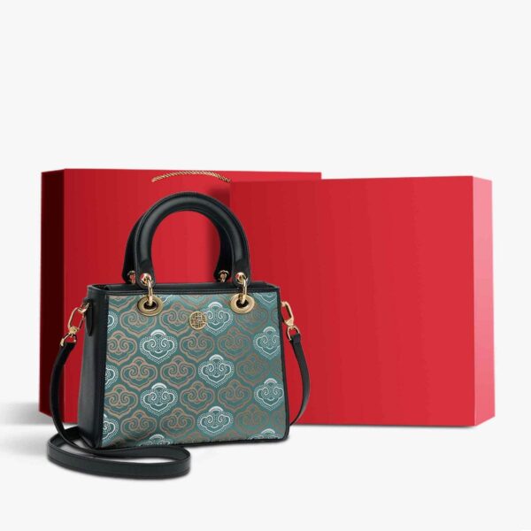 刺繍_レザー_クロスボディ_ハンドバッグ_吉祥雲_-_中文-2472545 Embroidery_Leather_Crossbody_Handbag_Auspicious_Clouds_-_SinoCultural-2472545