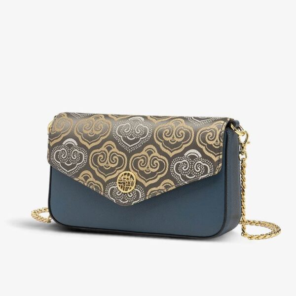 刺繍_レザー_フラップ_クラッチバッグ_吉祥雲_-_西濃文化-2473141 Embroidery_Leather_Flap_Clutch_Bag_Auspicious_Clouds_-_SinoCultural-2473141