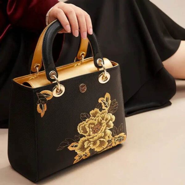 Embroidery_Leather_Lady_Luxury_Black_HandBag_Royal_Gold_Peony_-_SinoCultural-2473893 Embroidery_Leather_Lady_Luxury_Black_HandBag_Royal_Gold_Peony_-_SinoCultural-2473893