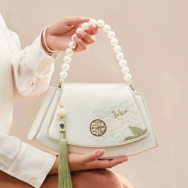Embroidery_Leather_Vintage_White_Lotus_Handbag_with_Pendant_-_SinoCultural-2476538 Embroidery_Leather_Vintage_White_Lotus_Handbag_with_Pendant_-_SinoCultural-2476538