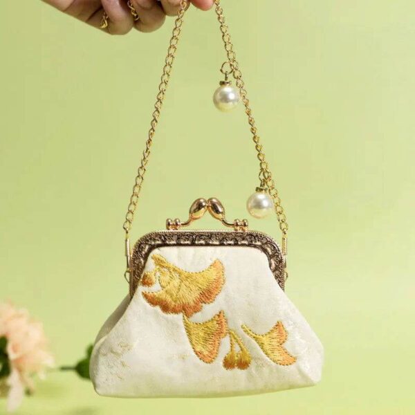 Embroidery_Vintage_Mini_Coin_Kiss_Lock_Purse_Wallet_-_SinoCultural-2477576 Embroidery_Vintage_Mini_Coin_Kiss_Lock_Purse_Wallet_-_SinoCultural-2477576