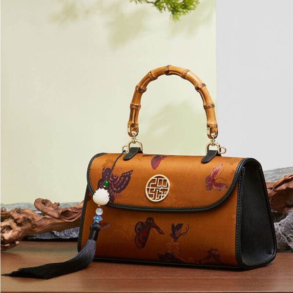 香り_雲_シルク_竹_ハンドバッグ_-_中文_2477908 Fragrant_Cloud_Silk_Bamboo_Handle_Handbag_-_SinoCultural-2477908