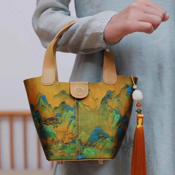 桑_シルク_伝統_中国_絵画_バスケット_バッグ_-_中文-2482137 Mulberry_Silk_Traditional_Chinese_Painting_Basket_Bag_-_SinoCultural-2482137