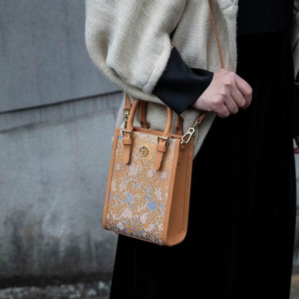 Song_Brocade_Mulberry_Silk_Retro_Shoulder_Handbag_-_SinoCultural-2483491 Song_Brocade_Mulberry_Silk_Retro_Shoulder_Handbag_-_SinoCultural-2483491