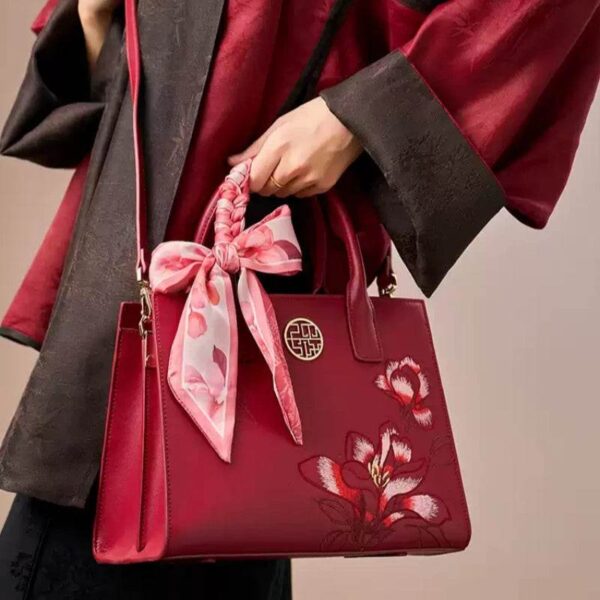 d0c_Embroidery_Leather_White_Commuting_Handbag_Orchid_with_Scarf d0c_Embroidery_Leather_White_Commuting_Handbag_Orchid_with_Scarf