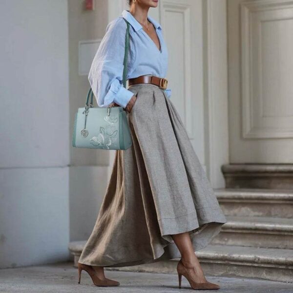 magnolia-crossbody-tote-bag-model magnolia-crossbody-tote-bag-model