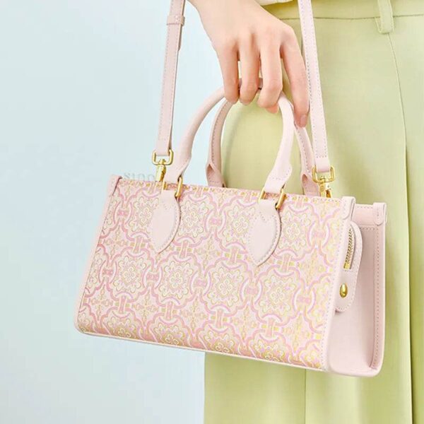 song-brocade-leather-handbag-pink-gold-dingsheng-motif-model-shoulder-handheld song-brocade-leather-handbag-pink-gold-dingsheng-motif-model-shoulder-handheld